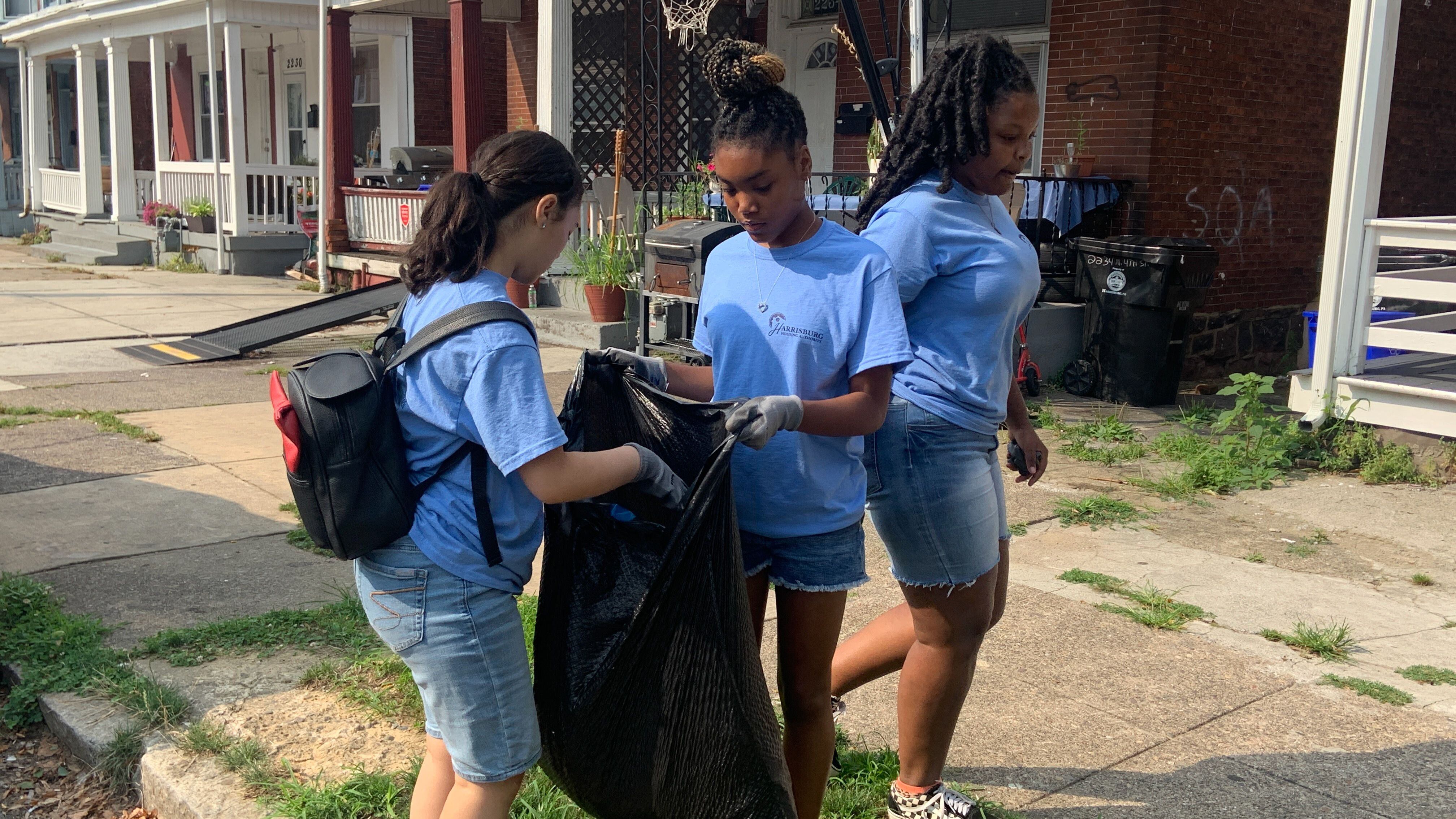 Youth Trash Clean Up.jpg